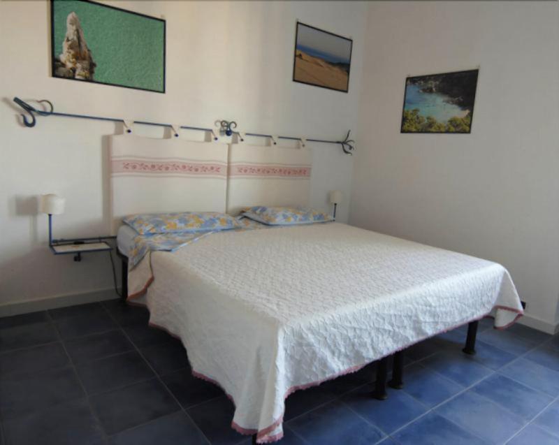 Nughe 'E' Oro Guesthouse Nuoro  Bagian luar foto