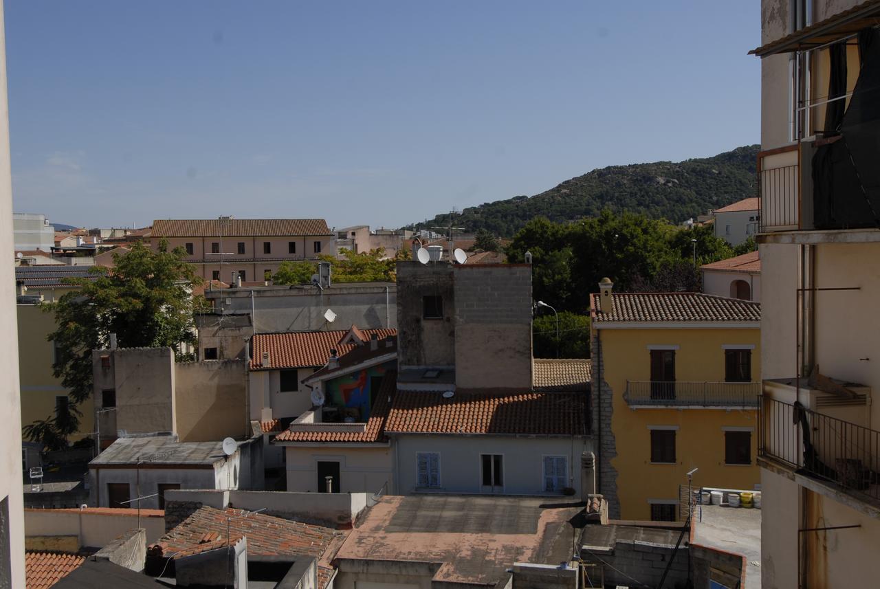 Nughe 'E' Oro Guesthouse Nuoro  Bagian luar foto