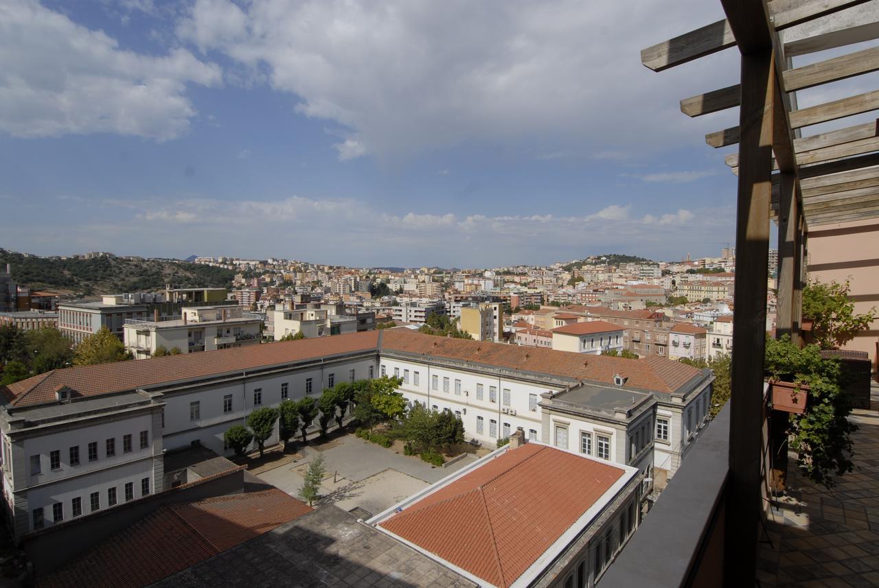 Nughe 'E' Oro Guesthouse Nuoro  Bagian luar foto